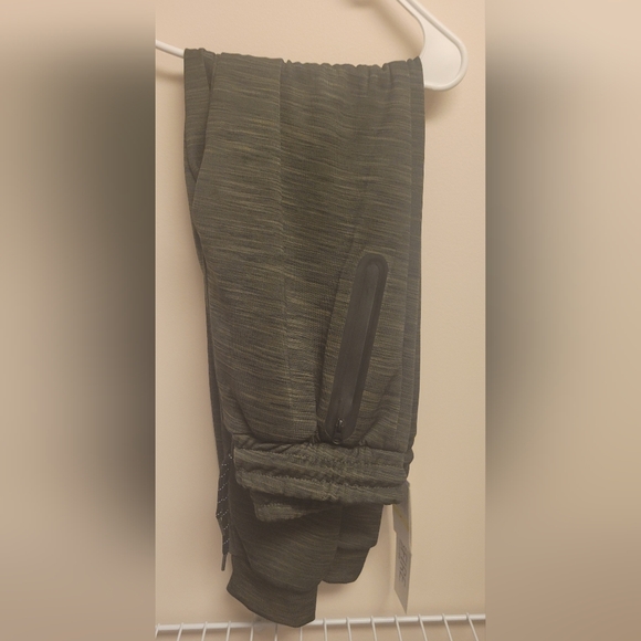 Macys Ring Of Fire Nwt Jogger - Picture 1 of 3